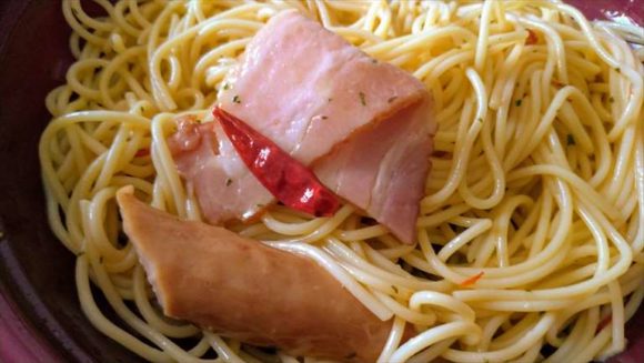 セブンイレブン麺類おすすめ④ペペロンチーノ